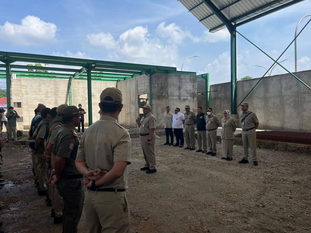 Pemkot Jakarta Selatan segel lapangan padel tak berizin di Jagakarsa