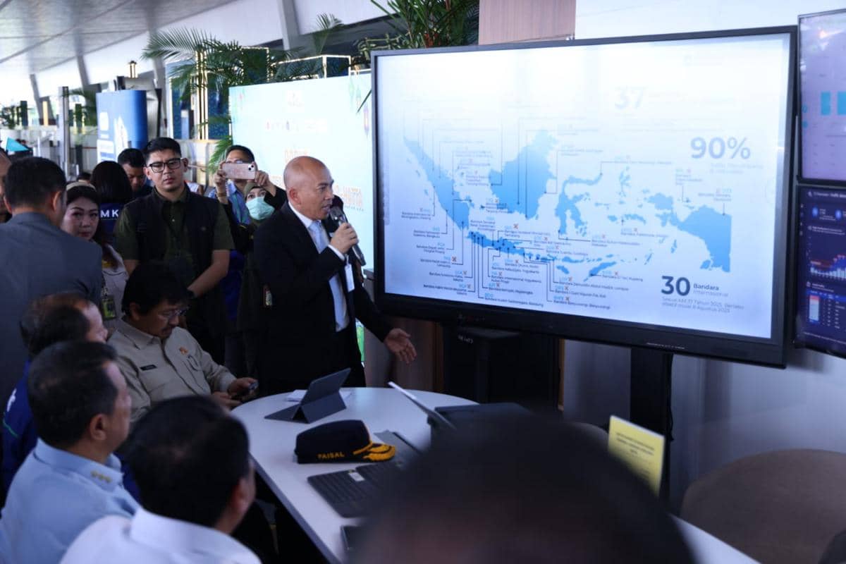 Jamin Standar Layanan Terpenuhi, Wamen PAN-RB Cek Bandara dan Pelabuhan