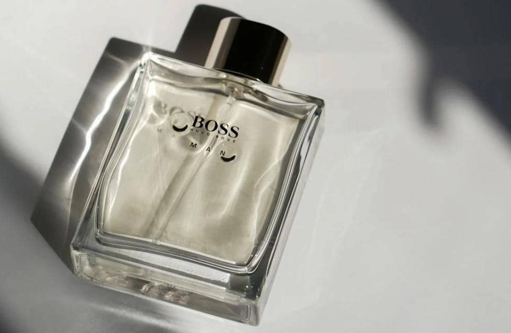 4 Karakteristik Parfum yang Cocok Dipakai Pria saat Siang Hari