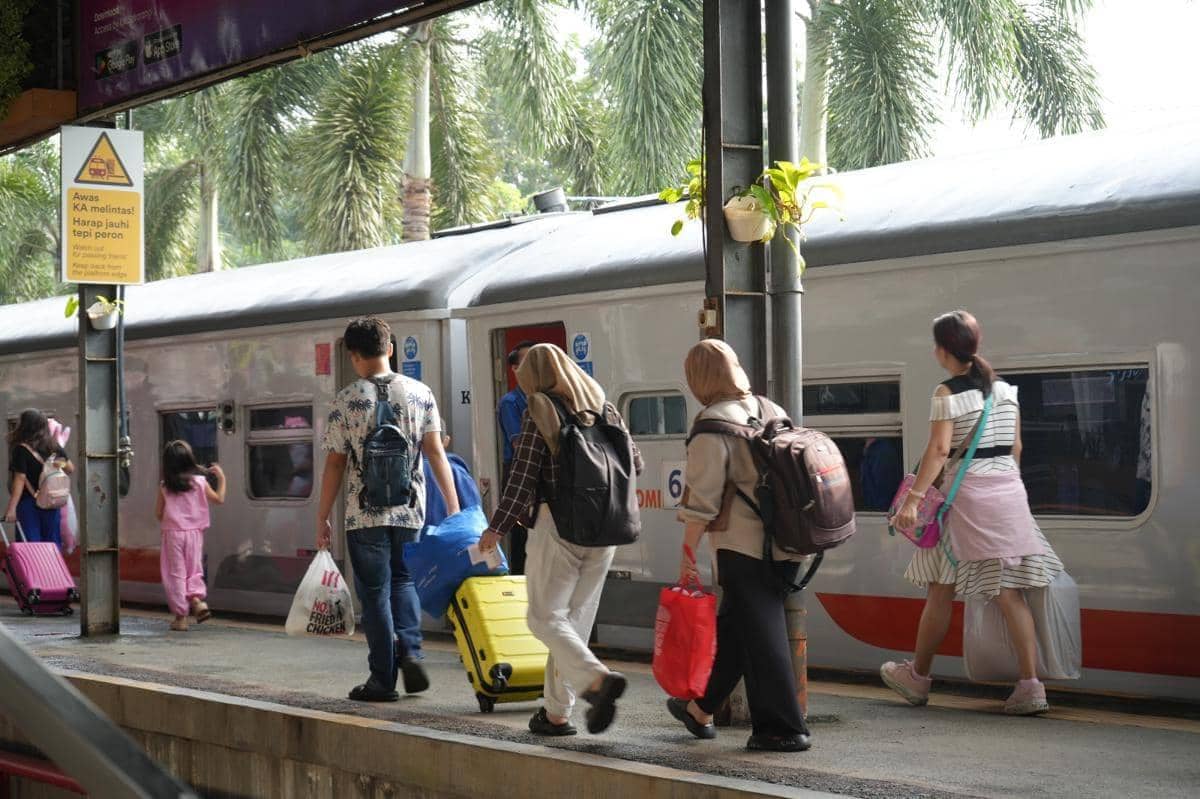 H-2 Lebaran, 15.977 Penumpang Mudik dari Lampung Naik Kereta Api