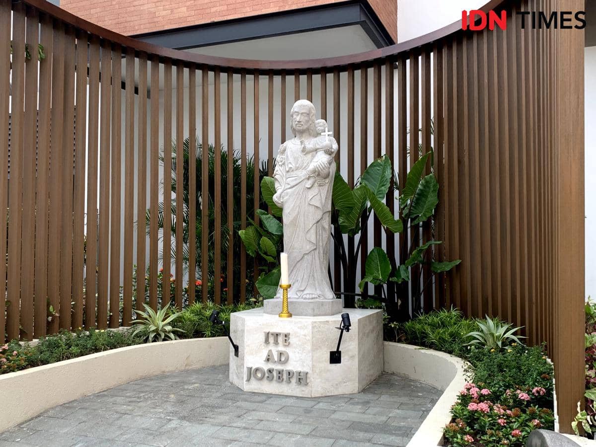 otoPlaza Taman Doa St. Yosef Griya Usia Lanjut Santo Yosef II, Surabaya