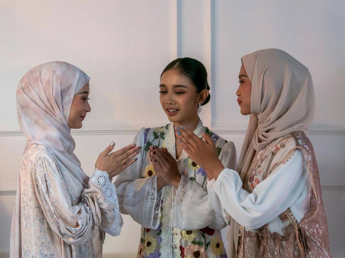 100 Ucapan Lebaran Bahasa Jawa Beserta Makna dan Artinya