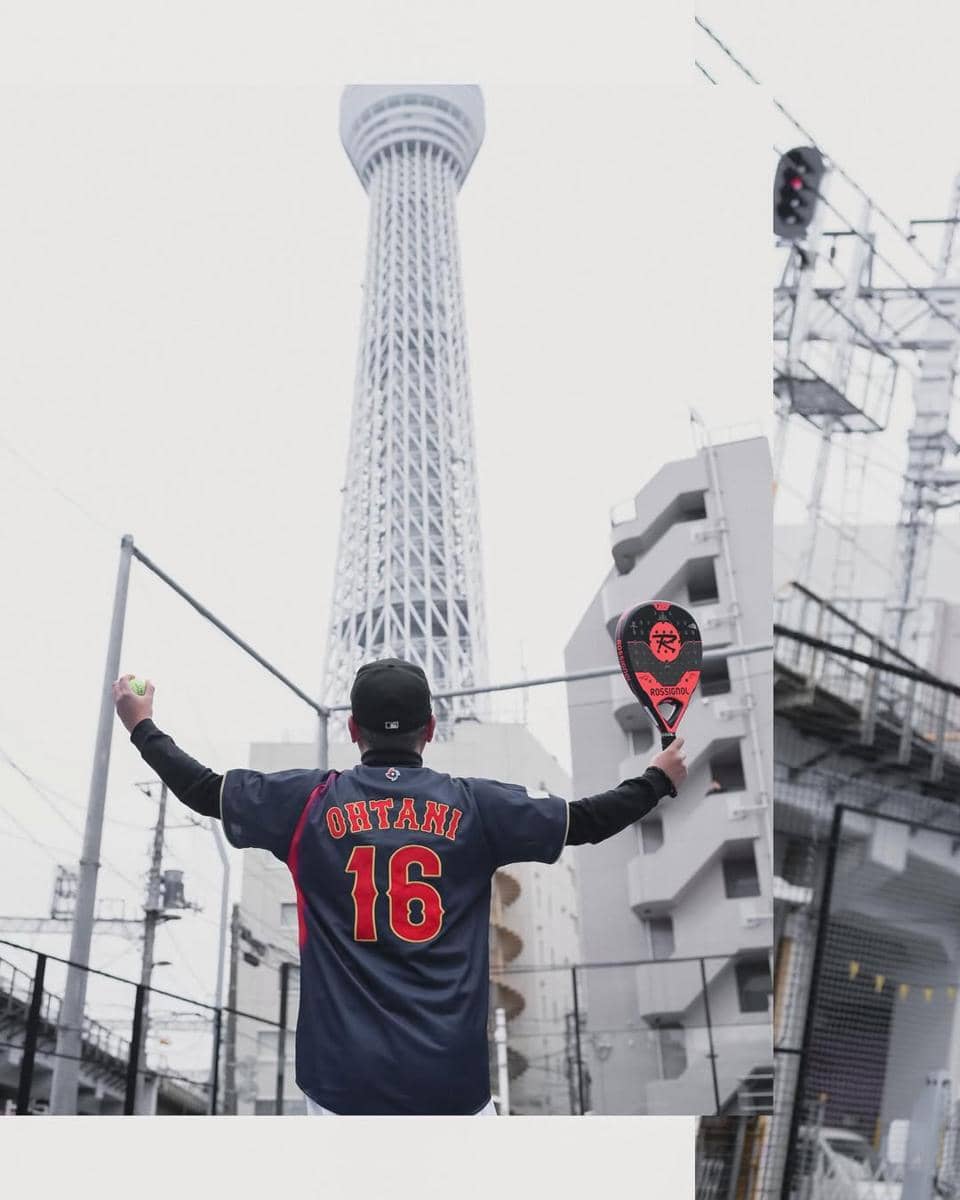 Gading Marten main padel di Jepang.