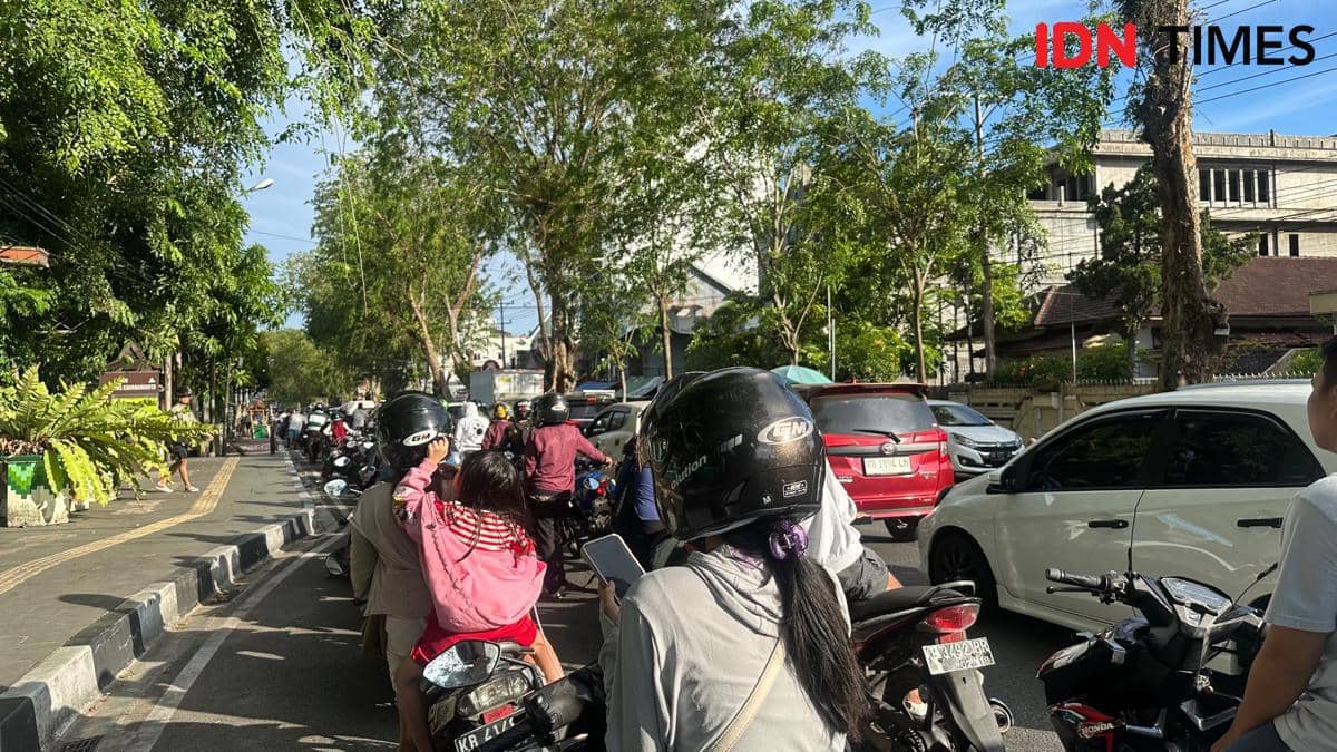 Antre BBM di Pontianak