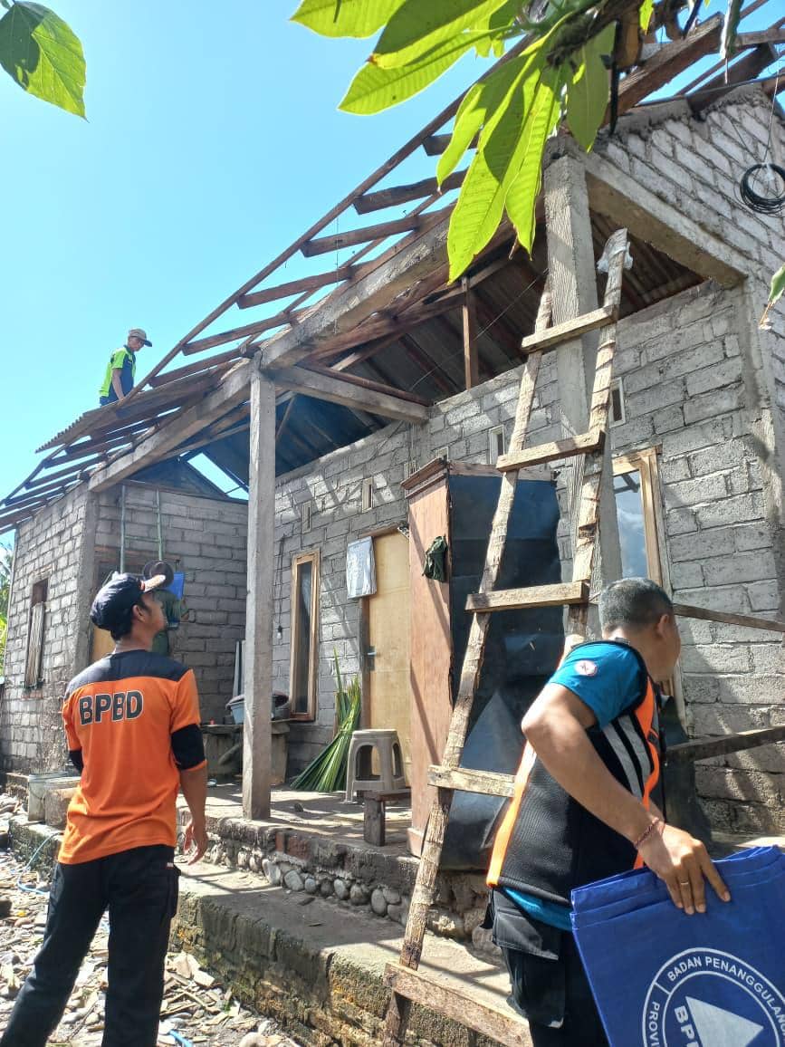 Saat Nyepi, 10 Atap Rumah Warga Jembrana Porak-poranda Diterjang Angin  