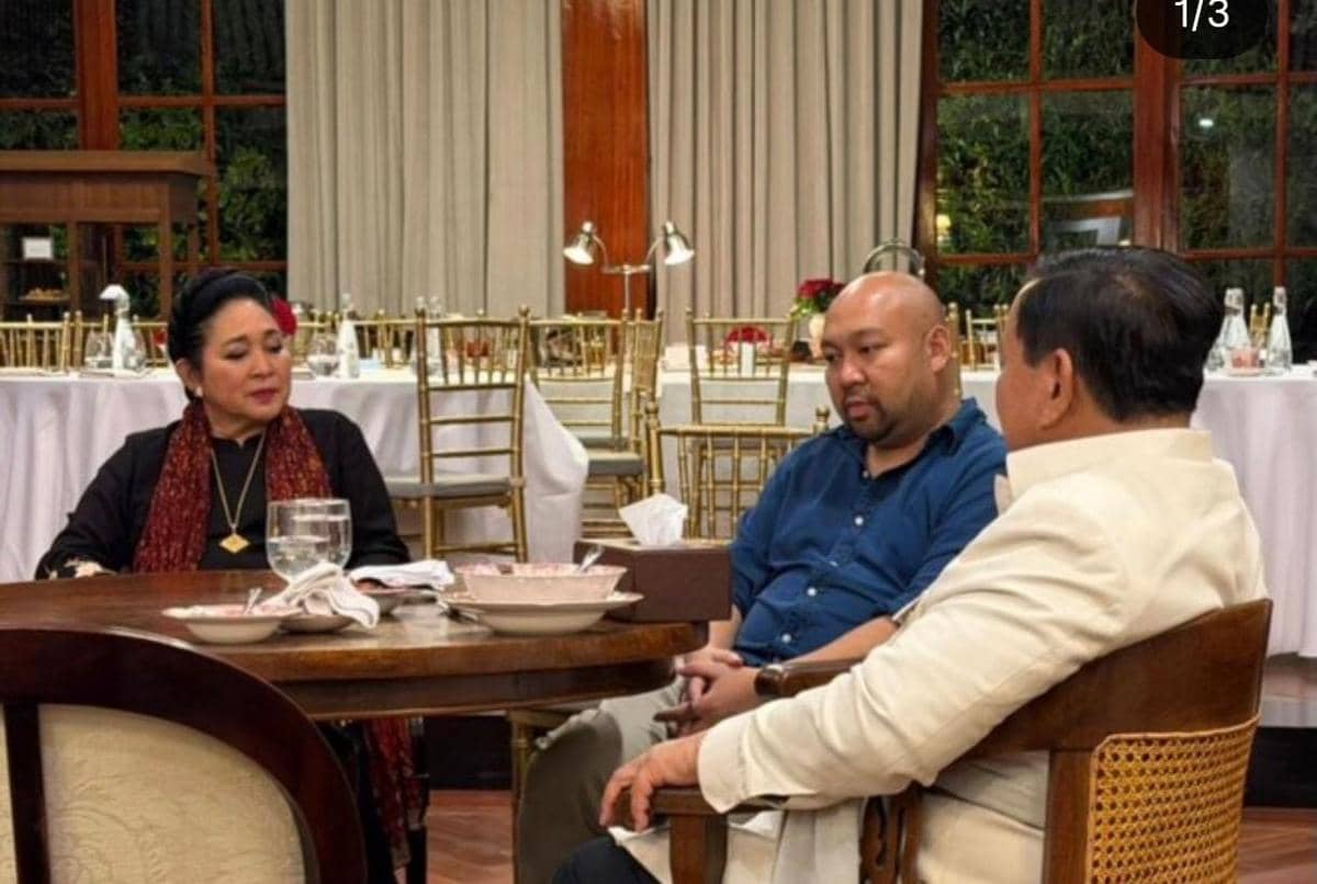 Hari Terakhir Ramadan, presiden Prabowo Subianto Unggah Foto Bareng Didit Prabowo dan Titiek Soeharto (Instagram/@prabowo)