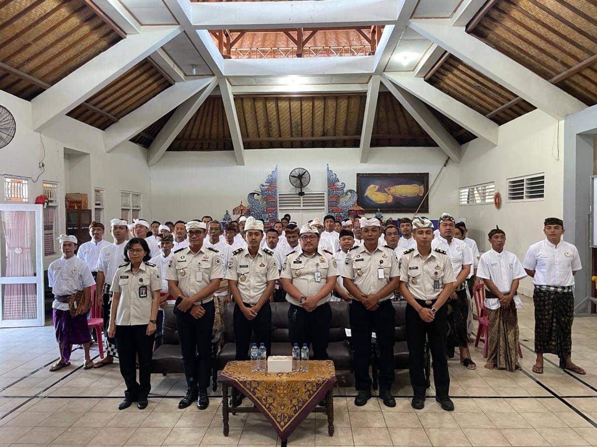 Penyerahan remisi Nyepi bagi warga binaan di Lapas Tabanan 