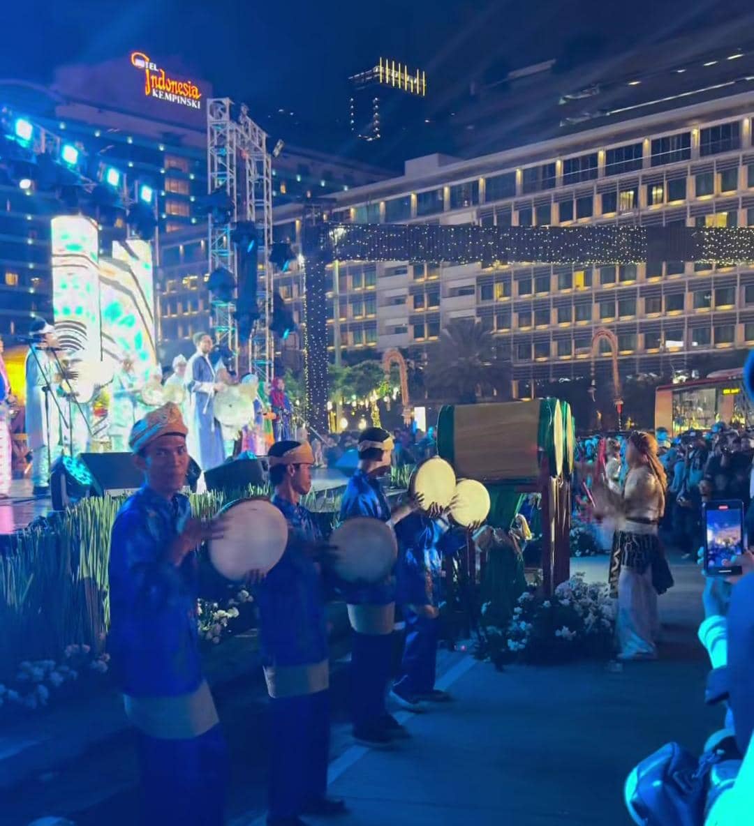 Bedug Kolosal dan Seribu Obor Ramaikan Malam Takbiran di Bundaran HI