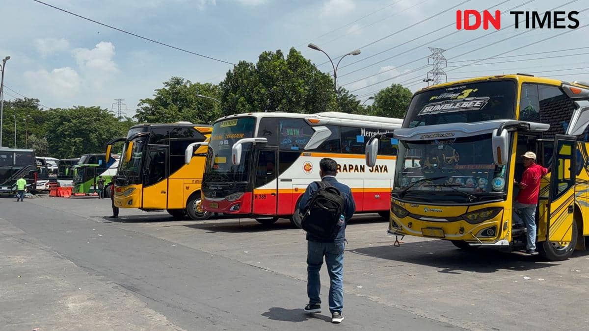 H-1 Lebaran, Penumpang Terminal Purabaya Mulai Lengang