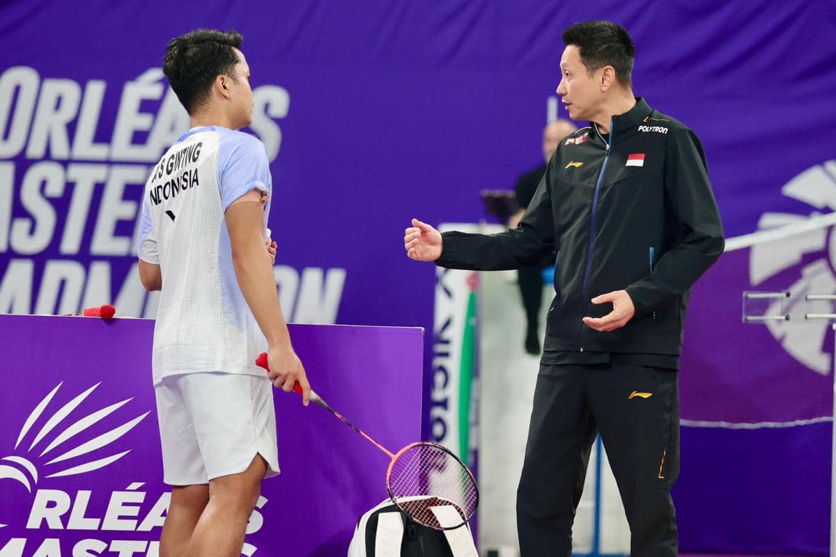 Anthony Sinisuka Ginting bersama Indra Widjaja di 16 besar Orleans Masters 2026