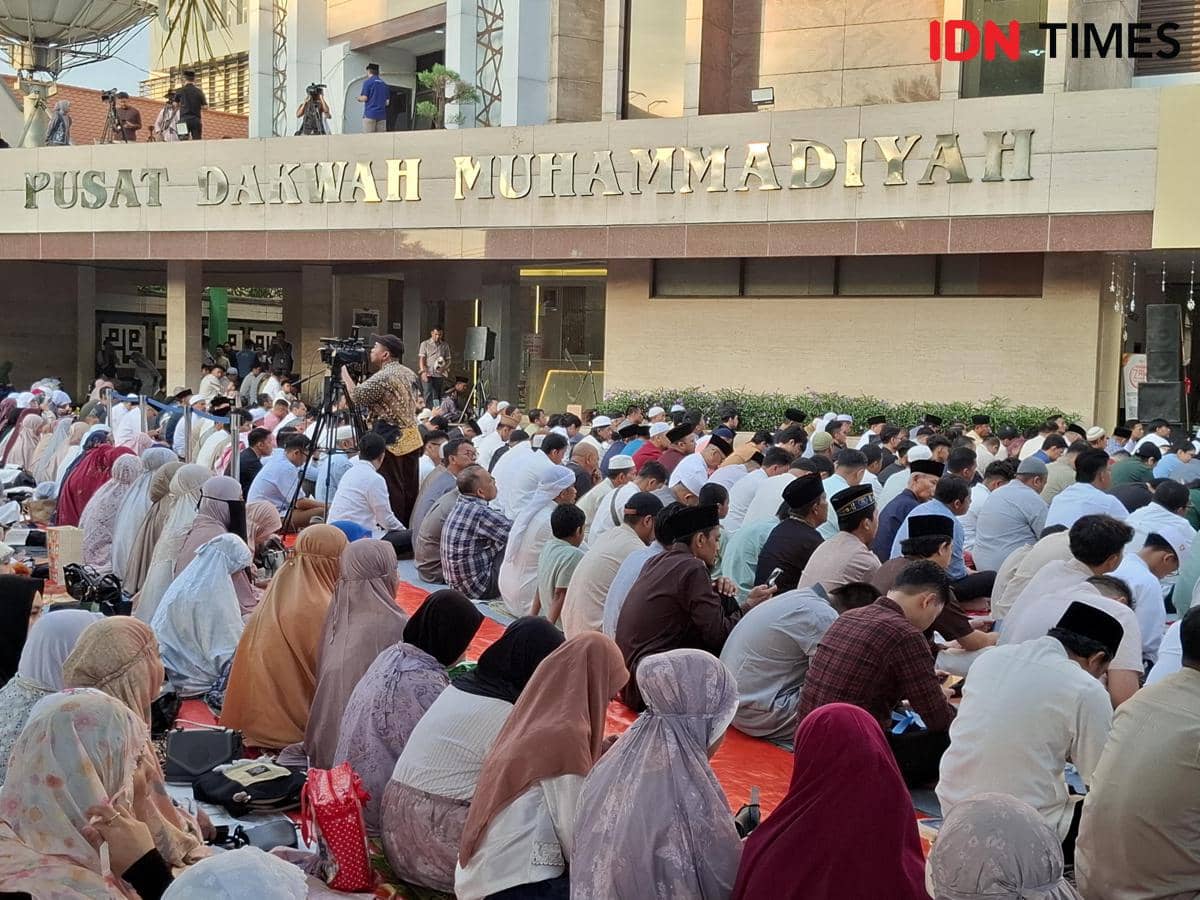 Ribuan Jemaah Salat Idul Fitri di Gedung Pusat Dakwah Muhammadiyah Menteng