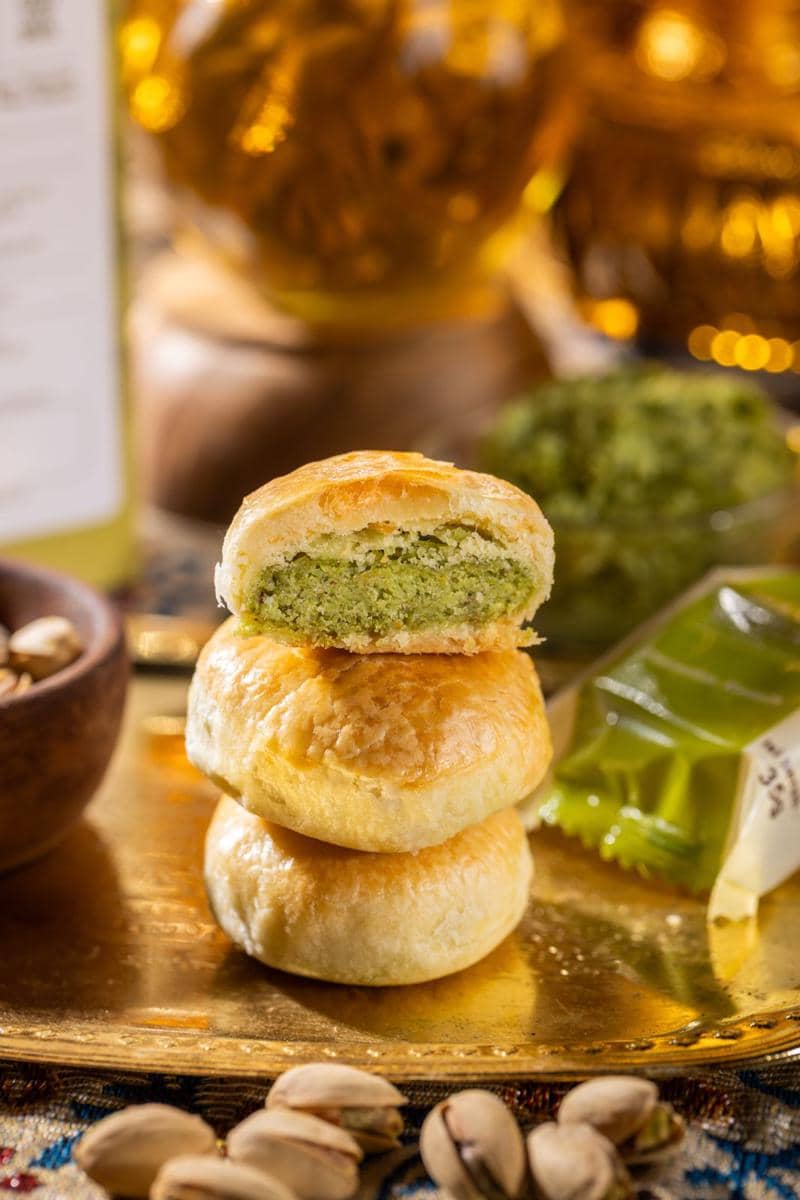 Oleh-Oleh Malang, Pia Cap Mangkok Hadirkan Kembali Pistachio Kunafa