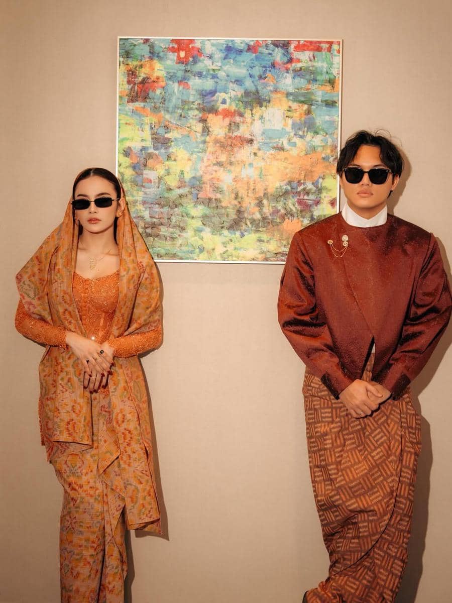 Foto keluarga Rizky Febian dan Mahalini di hari lebaran