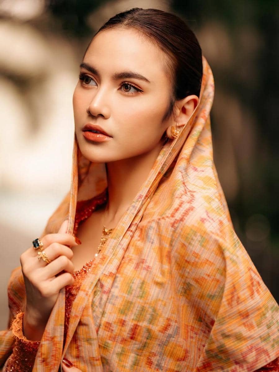 Foto keluarga Rizky Febian dan Mahalini di hari lebaran