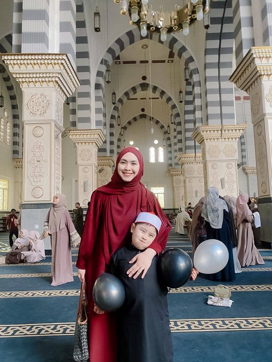 Keluarga Oki Setiana Dewi rayakan Idulfitri 1447 H di Mesir