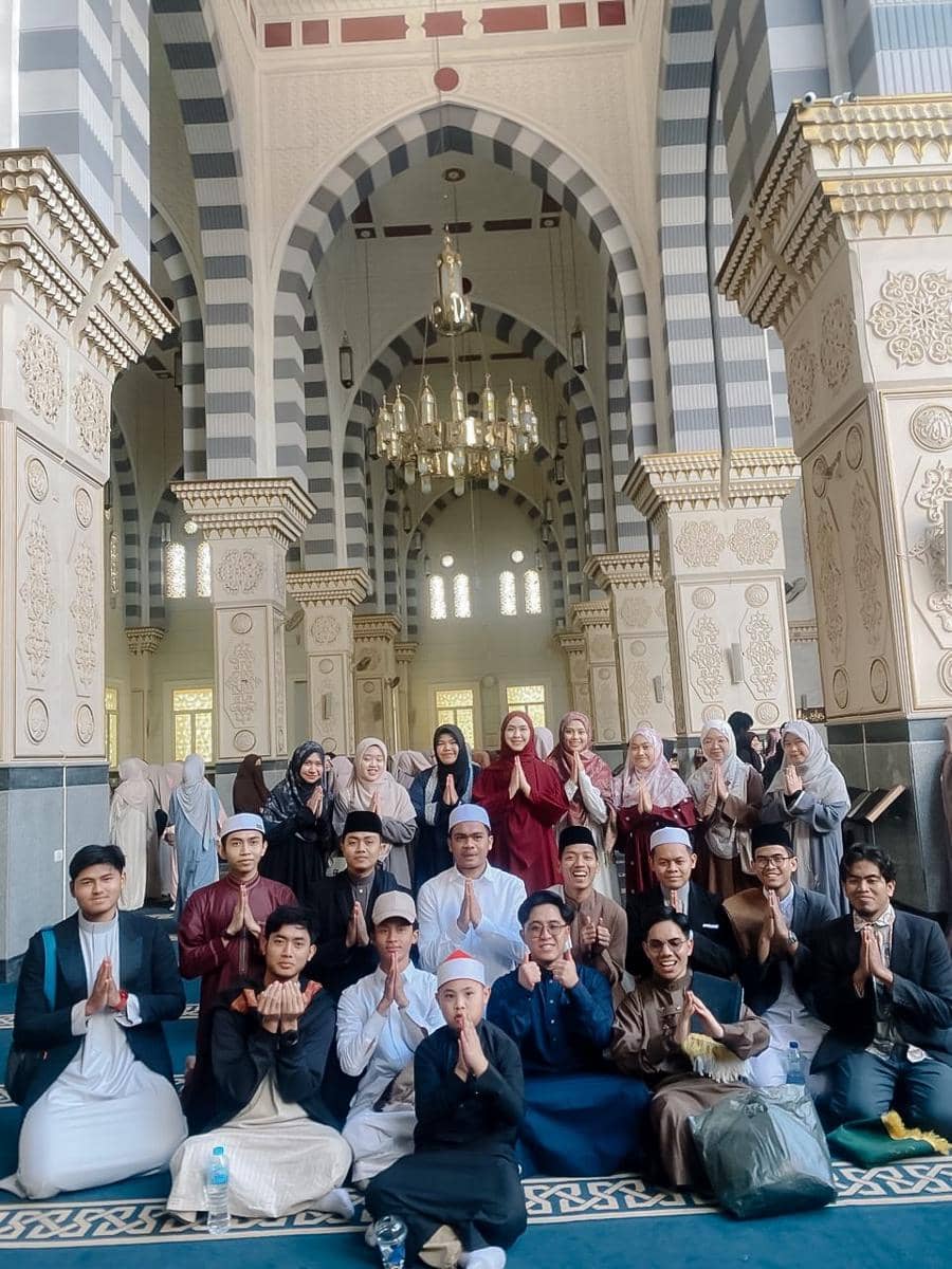 Keluarga Oki Setiana Dewi rayakan Idulfitri 1447 H di Mesir