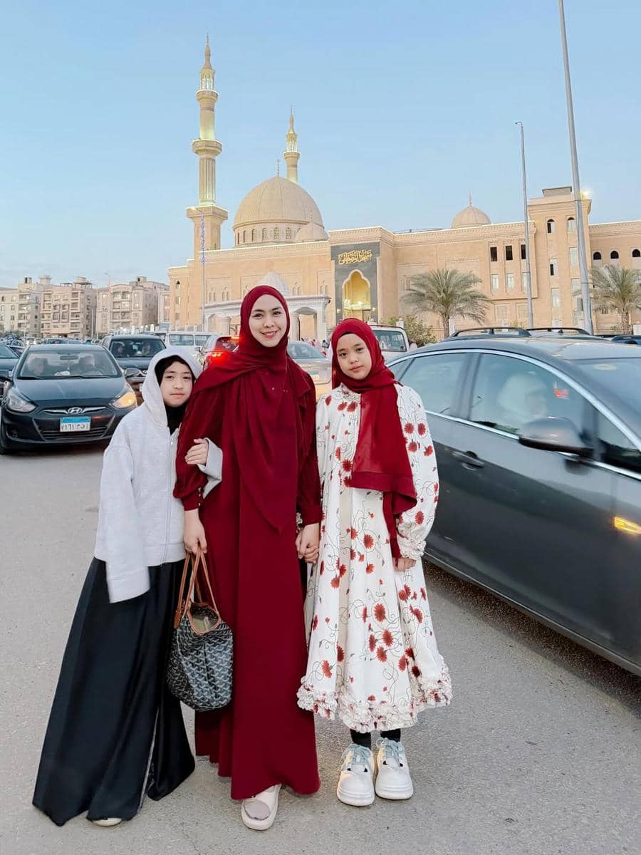 Keluarga Oki Setiana Dewi rayakan Idulfitri 1447 H di Mesir