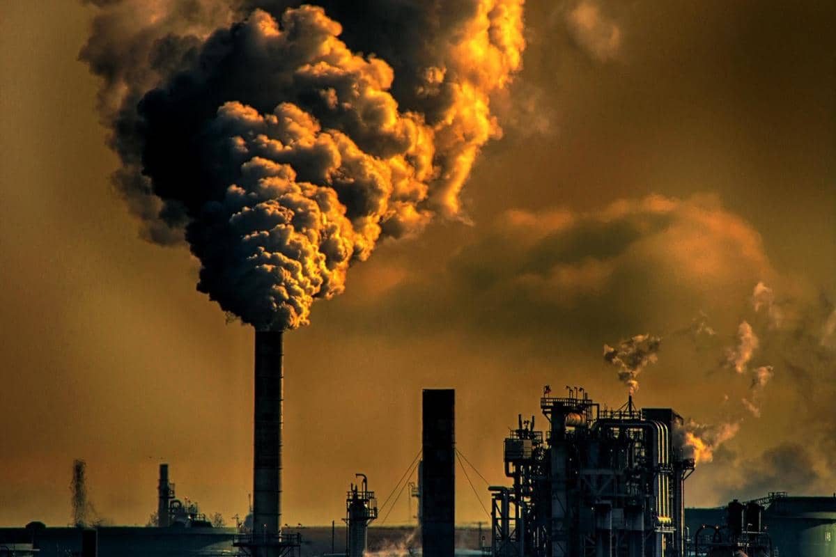 ilustrasi emisi karbon 