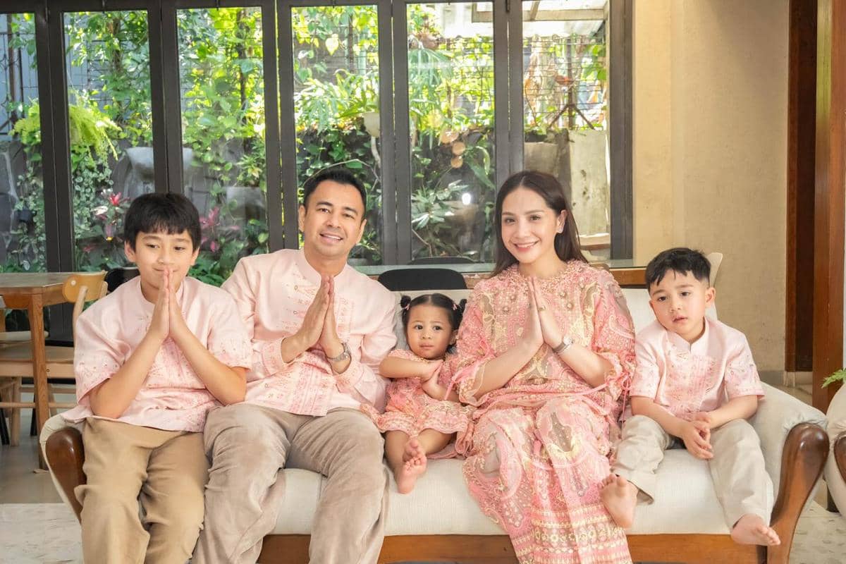 Lebaran Raffi dan Nagita, Perdana Bareng Baby Muhammad (instagram.com/raffinagita1717)