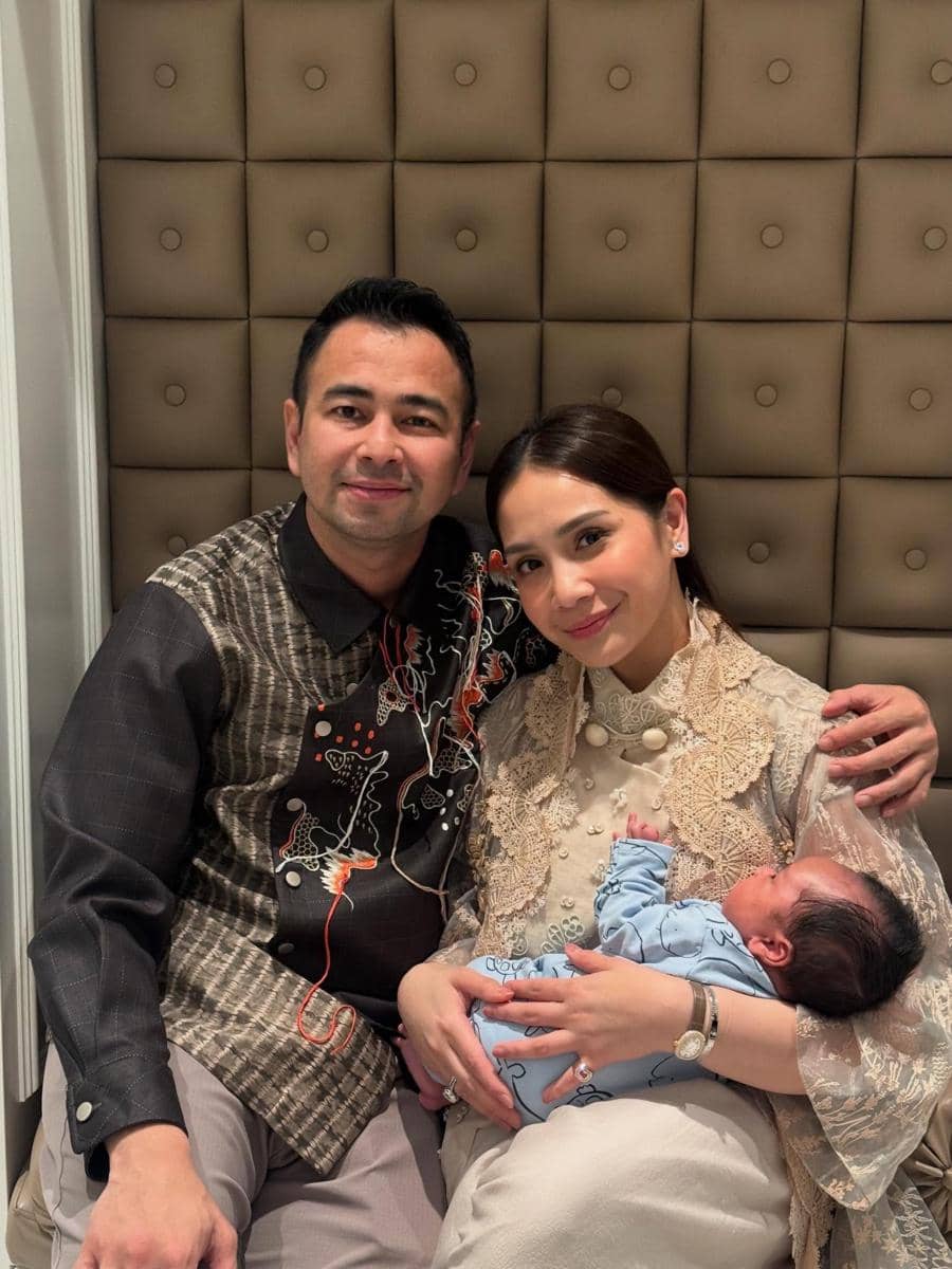 Lebaran Raffi dan Nagita, Perdana Bareng Baby Muhammad (instagram.com/raffinagita1717)
