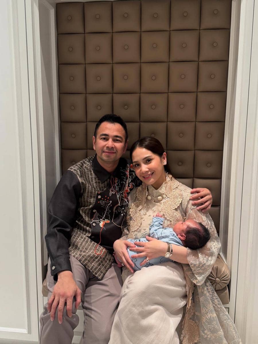 Lebaran Raffi dan Nagita, Perdana Bareng Baby Muhammad (instagram.com/raffinagita1717)