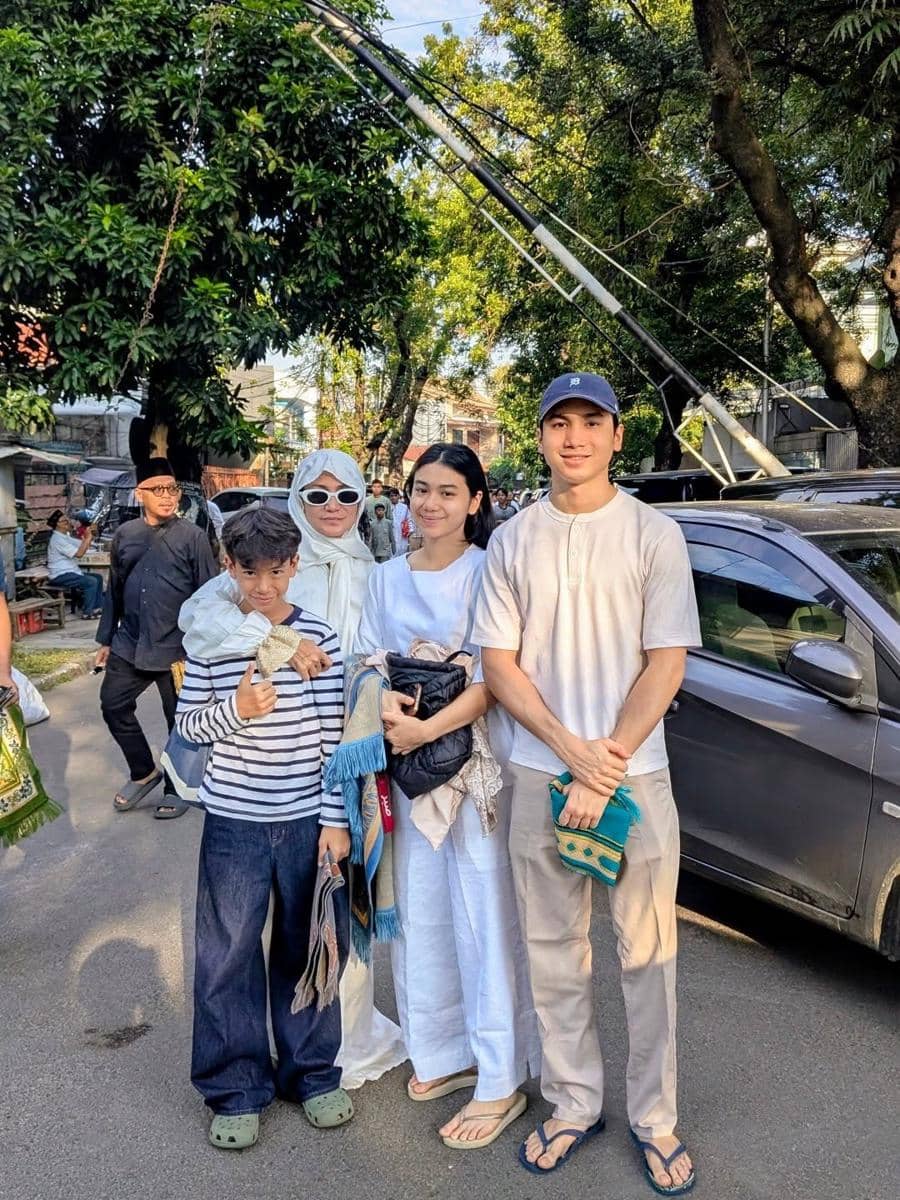 gaya lebaran artis 2026 (instagram.com/wandahamidahbisa)