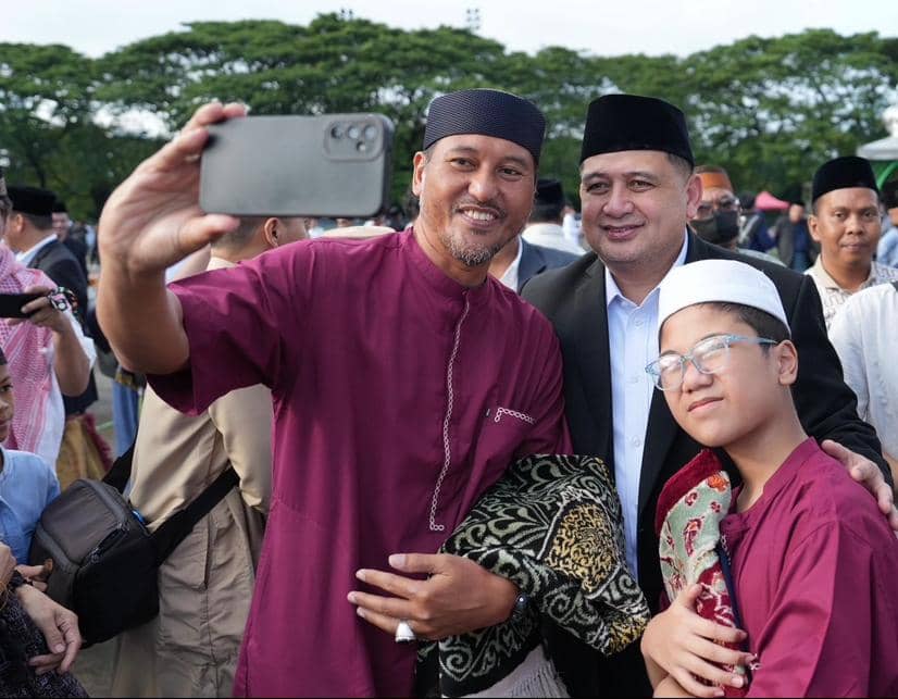 Warga Makassar memadati pelaksanaan salat id di Lapangan Karebosi pada Hari Raya Idulfitri, Sabtu (21/3/2026). (Dok. Humas Pemkot Makassar)