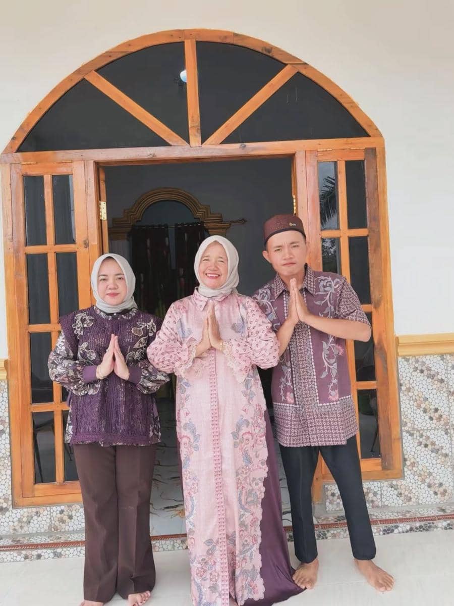 Pengasuh Rafathar, Mbak Lala, berkesempatan lebaran di daerah asalnya di Lampung