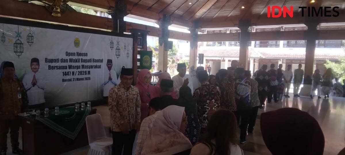 Masyarakat Bantul antusias ikuti open house bupati dan wakil bupati Bantul.
