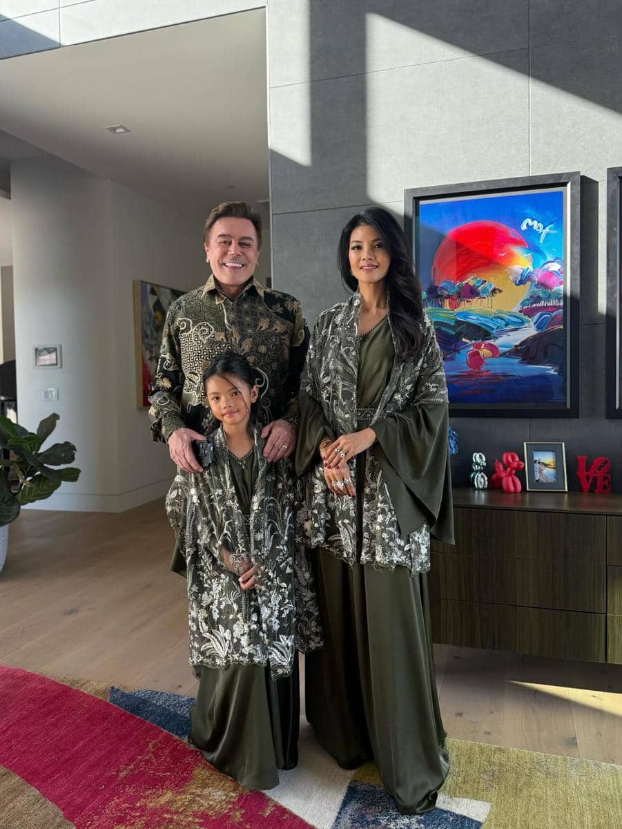 Farah Quinn dan keluarganya rayakan lebaran 2026 pakai seragam di Arizona, Amerika Serikat