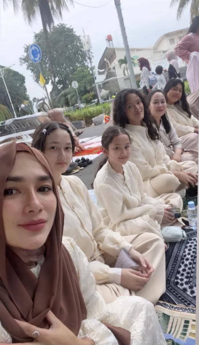 gaya lebaran artis 2026 (instagram.com/ussypratama)