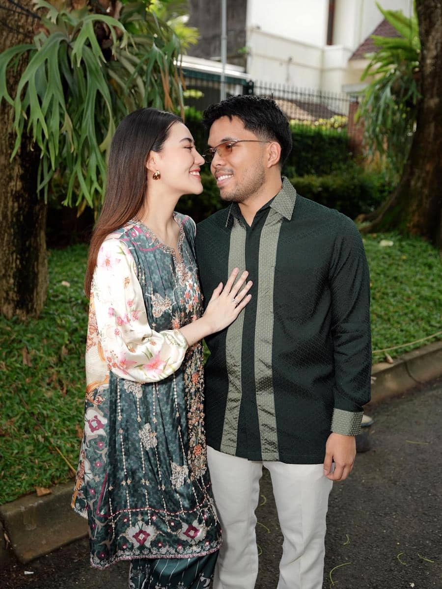 gaya couple artis saat Lebaran 2026