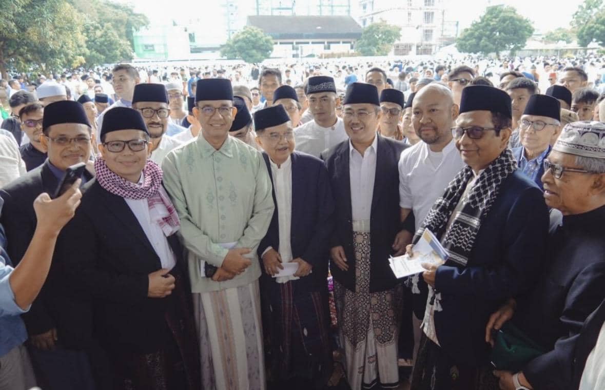 Potret Mahfud MD, JK, Anies, Didit Prabowo Salat Idul Fitri Bersama