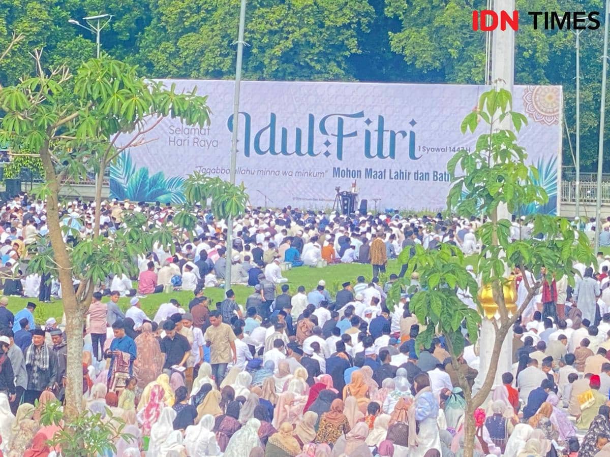 Salat Idul Fitri 1447 H, Warga Tumpah Ruah Padati Kantor Gubernur NTB