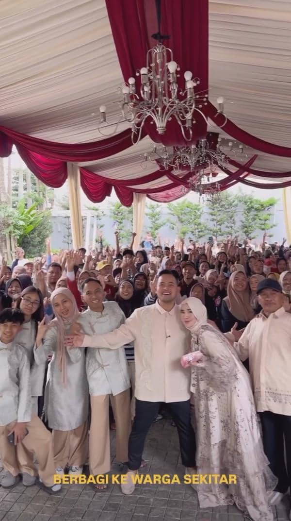 potret acara open house di rumah Shandy Purnamasari dan Juragan 99 di Malang