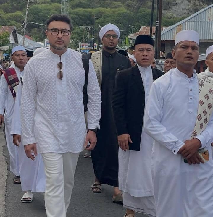 keluarga Cynthia Lamusu lebaran di Gorontalo