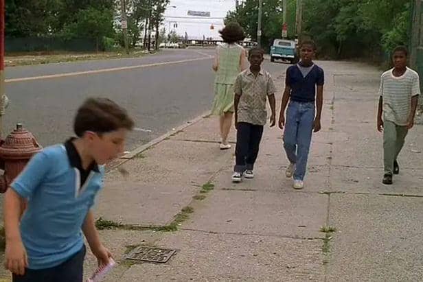 cuplikan adegan dalam serial The Sopranos yang diperankan Michael B. Jordan 