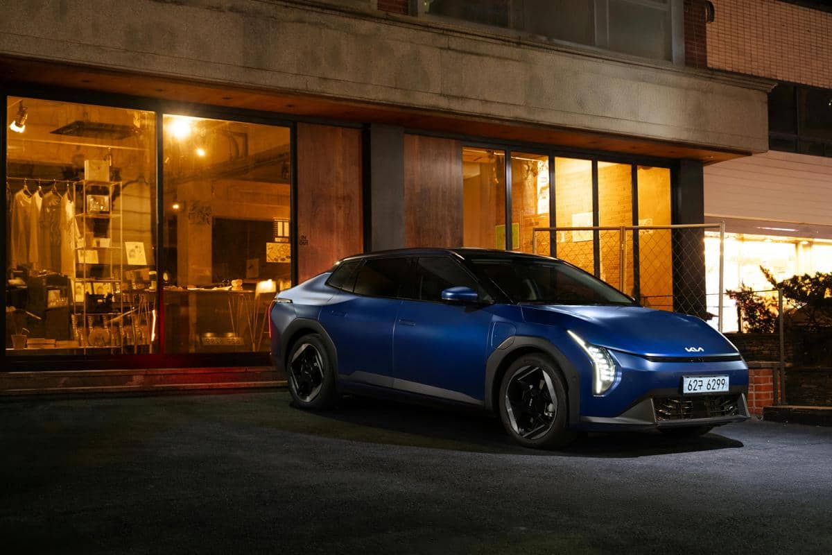 4 Cara Merawat Baterai Mobil Listrik agar Tetap Awet