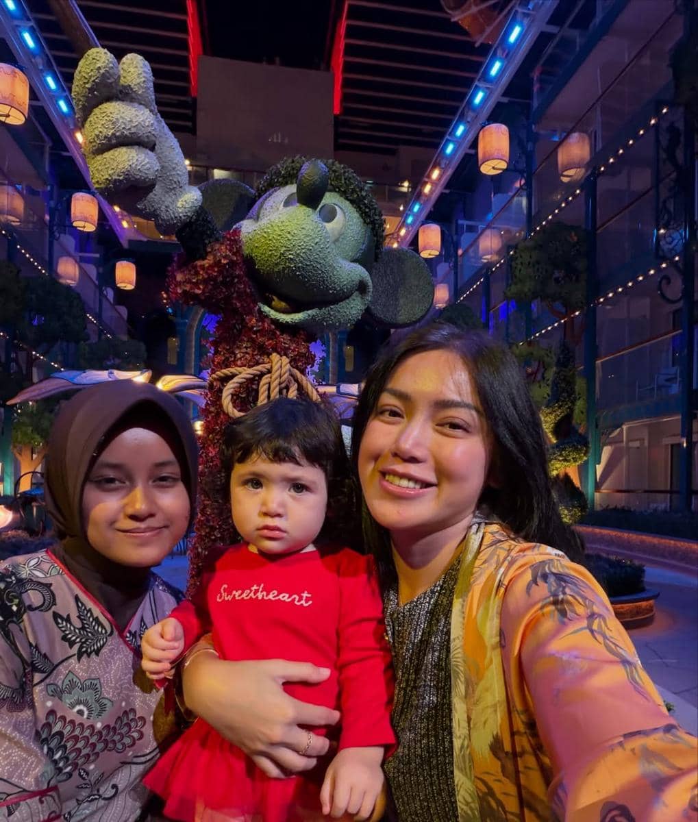 Liburan Jessica Iskandar