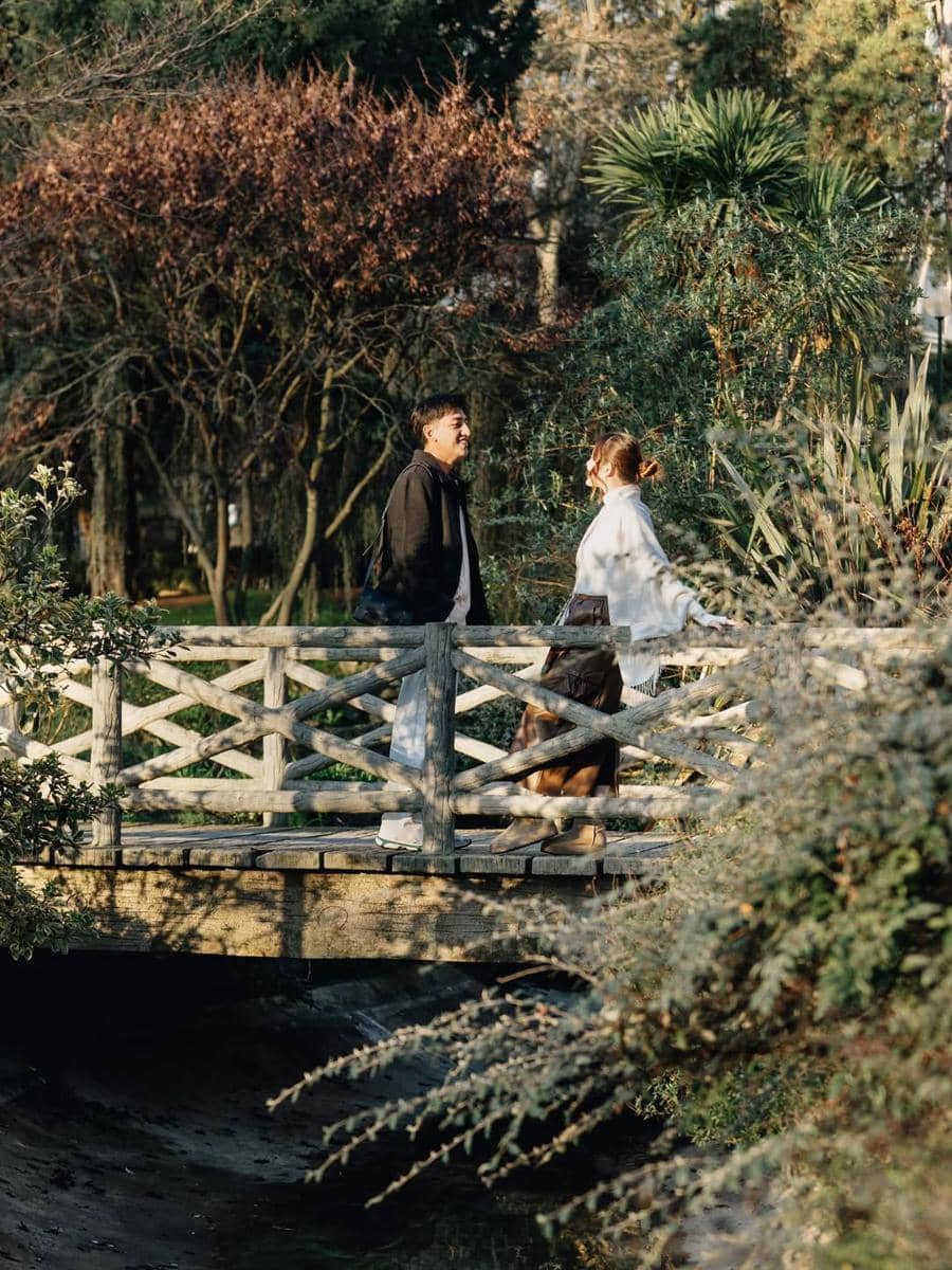 Photoshoot Harris Vriza dan Haviza di Paris