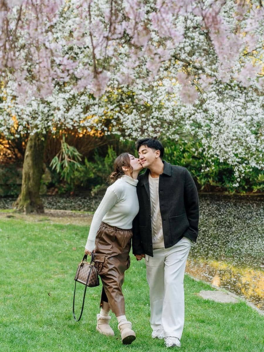 Photoshoot Harris Vriza dan Haviza di Paris