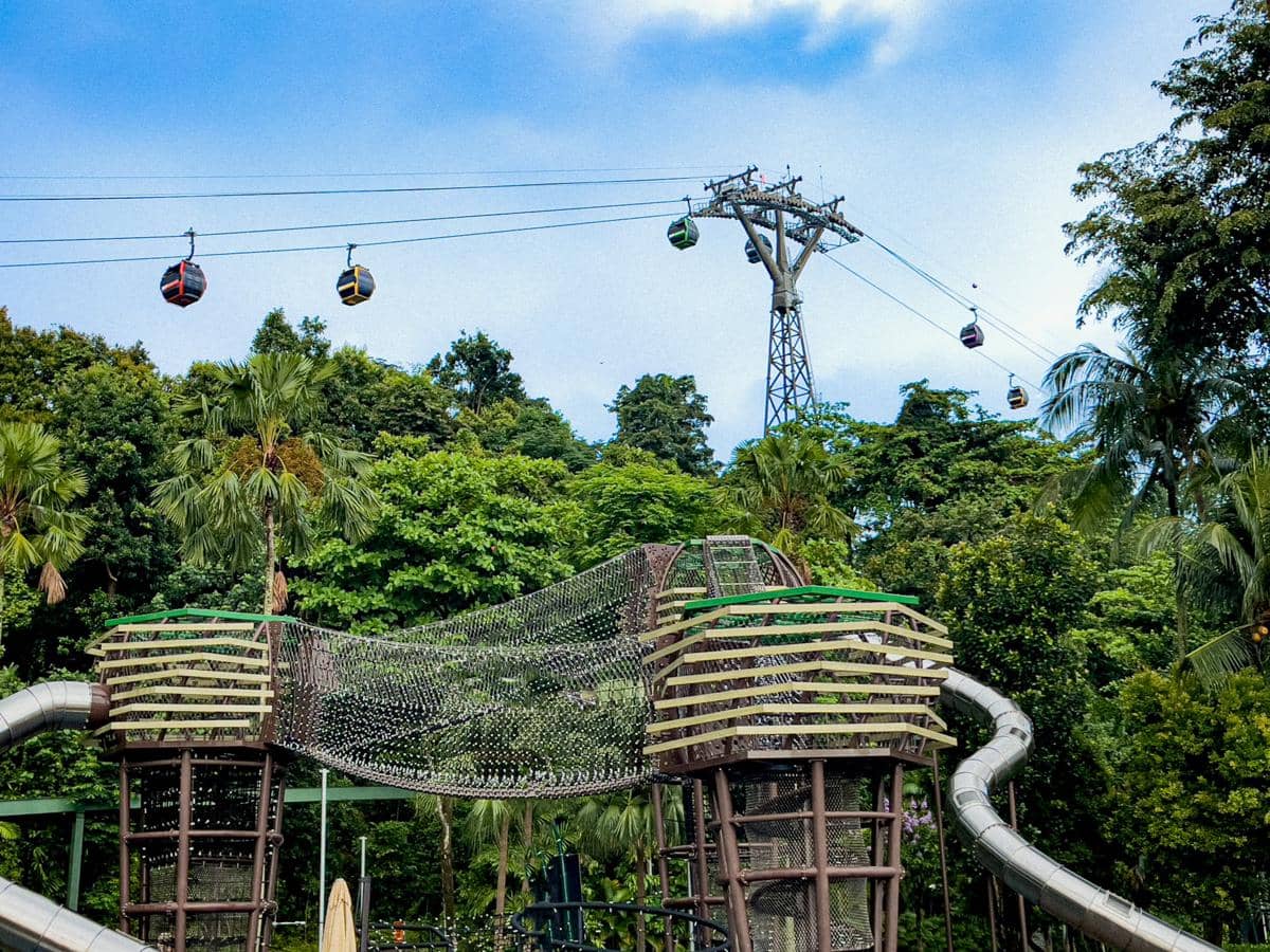Potret cable car di Sentosa Island, Singapura 