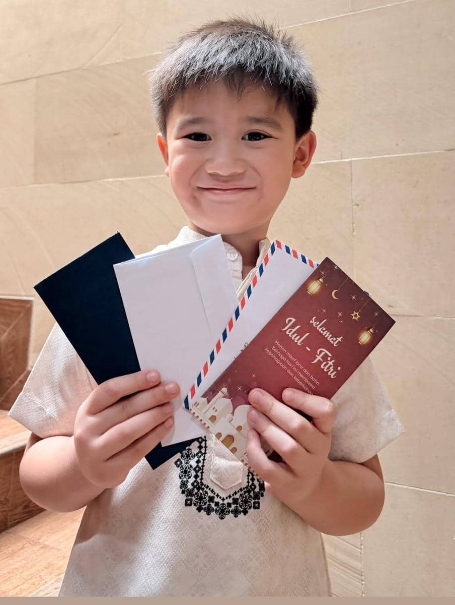 Athar anak Citra Kirana pamer dapat empat amplop THR