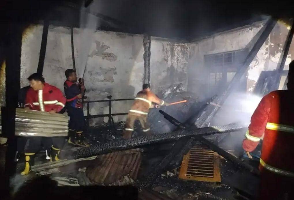 Eks Kantor BKD Pariaman Terbakar, Kerugian Capai Rp500 Juta