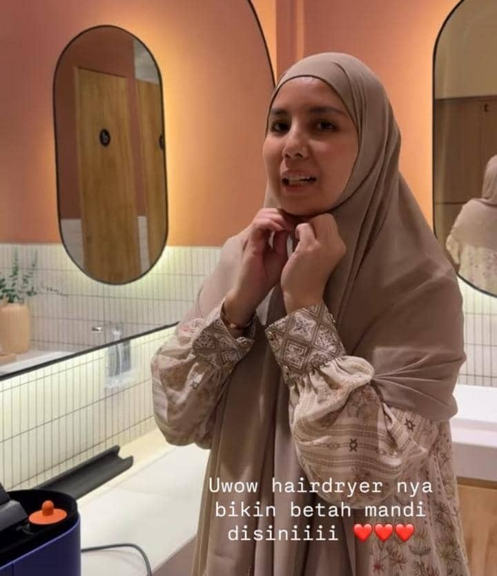 Tya Ariestya family padel saat lebaran