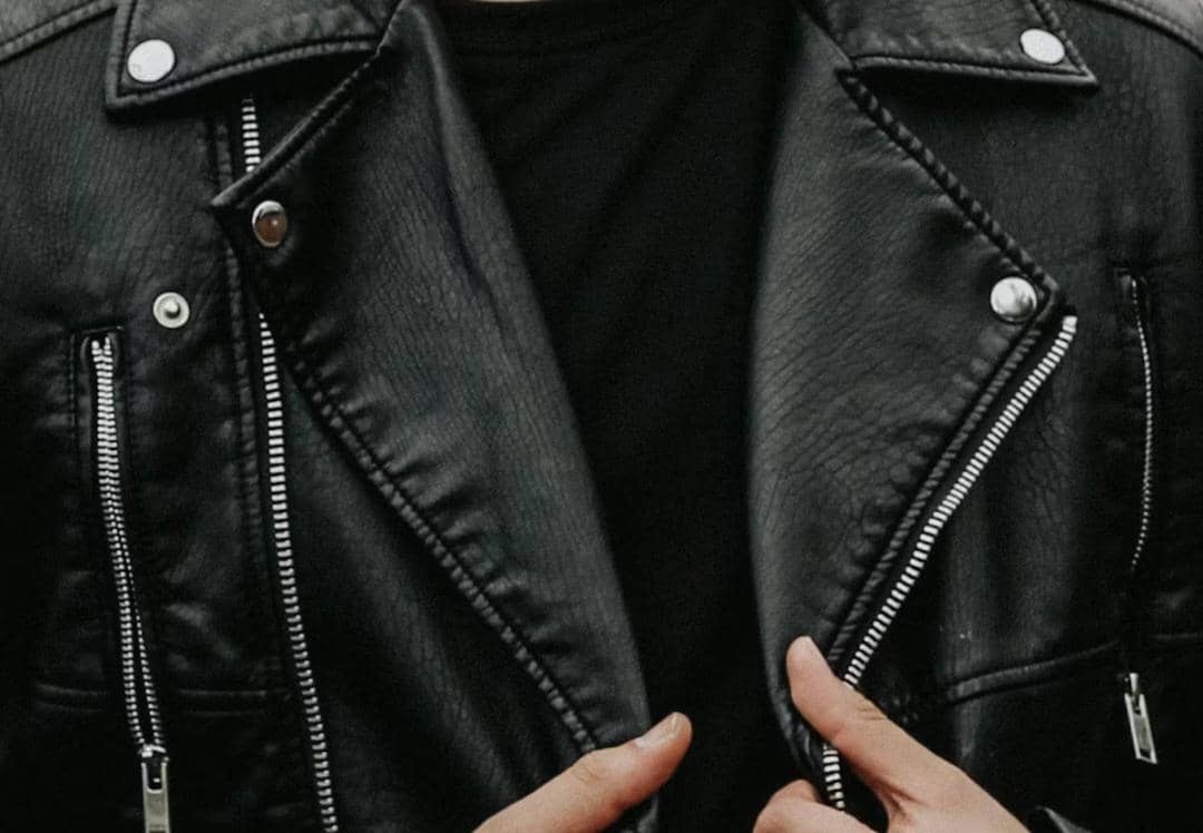 ilustrasi jaket kulit