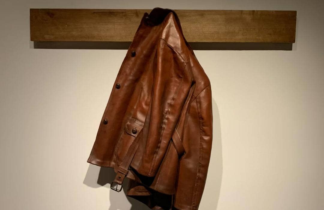 ilustrasi jaket kulit