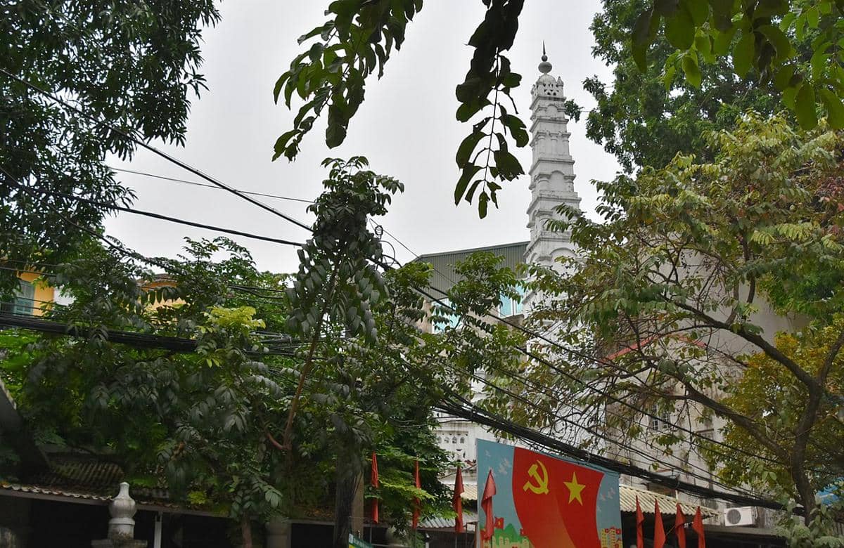 potret menara Masjid Al-Noor