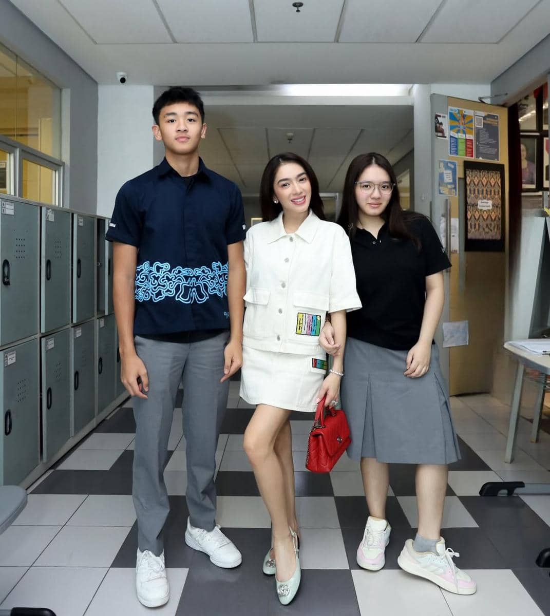 Mix and Match White Outfit ala Angel Karamoy