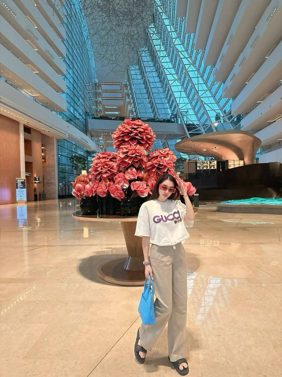 Mix and Match White Outfit ala Angel Karamoy